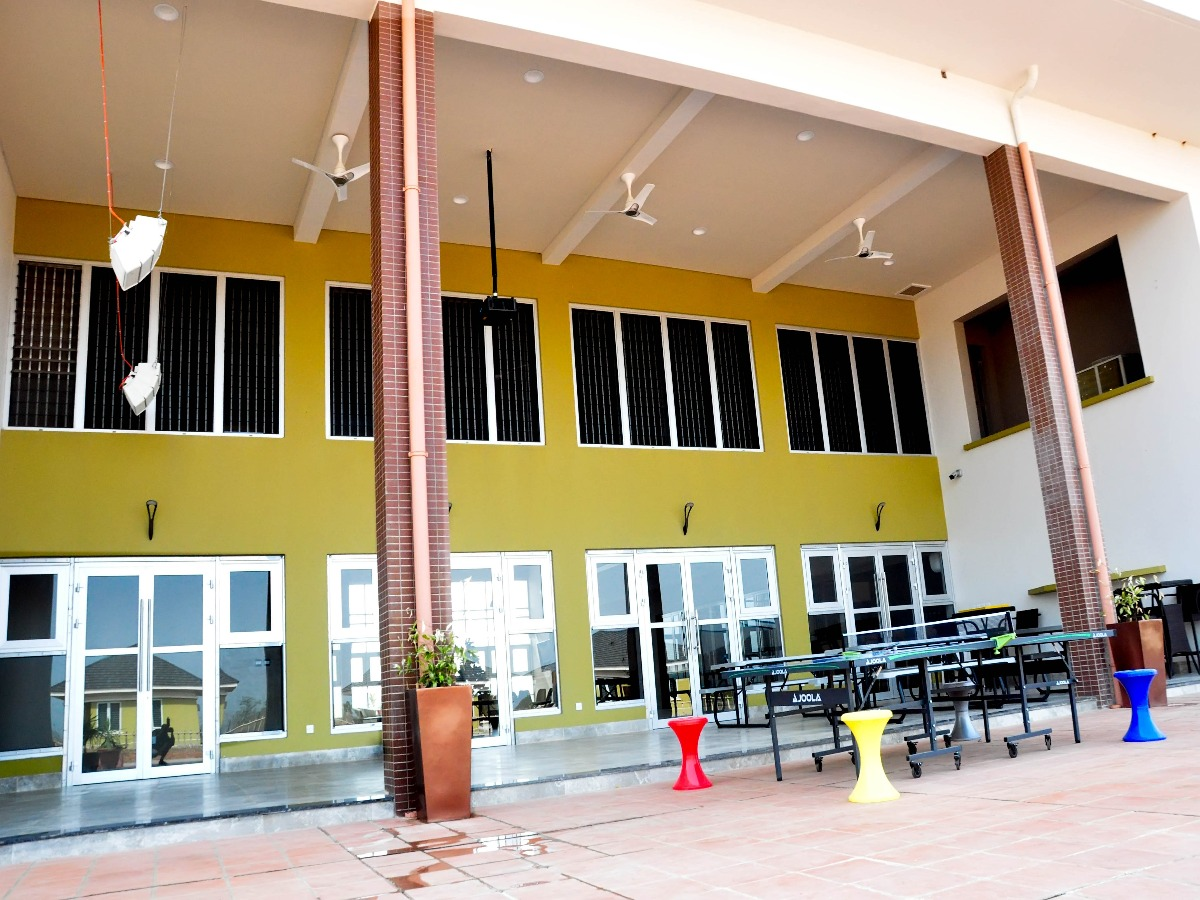 Afẹ́rẹ́ Terrace